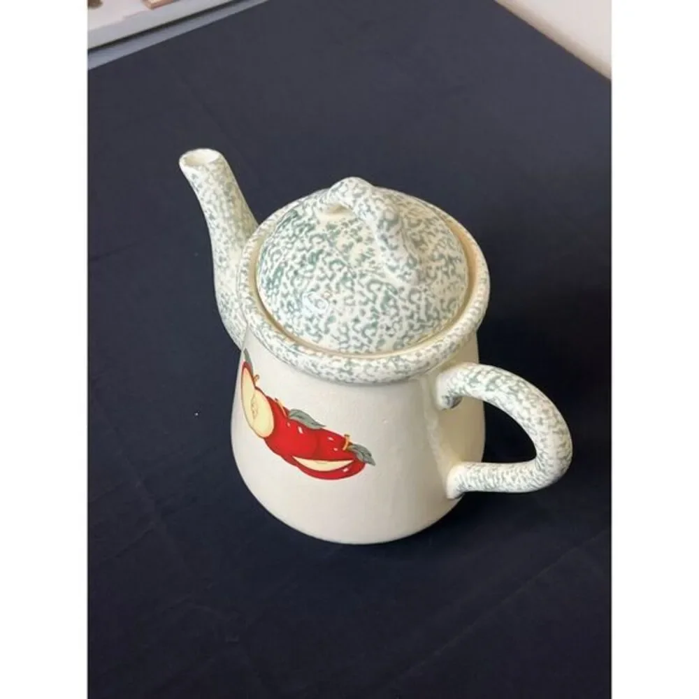 T.H.T. 1995 Sponge Green Apple Design Large Handle Lid Stoneware  Coffee Tea Pot